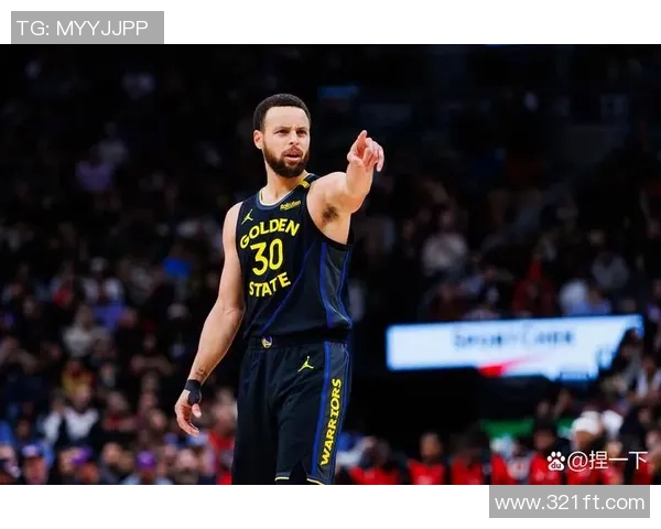 斯蒂芬库里引领新时代篮球风潮展现无与伦比的三分艺术魅力